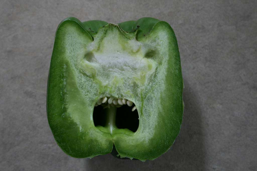 Green peppers even hate themselves
