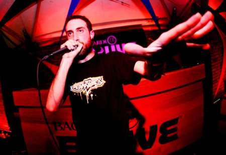 google-expressive-beats-lee-and-beardyman-beatboxing-is-amazing